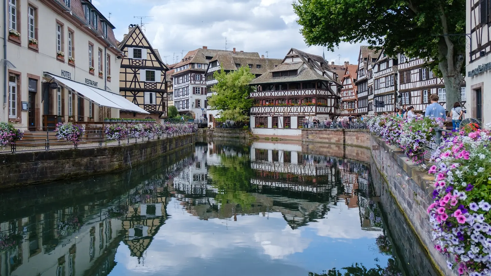 Conciergerie Airbnb Strasbourg — Petite France · Cathédrale Petite France · Cathédrale — Strasbourg